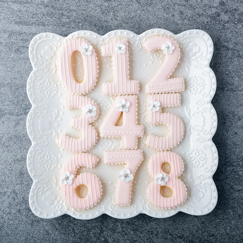 Large Numbers Cookie Cutters B - Kitchen Appliances Baking recension och pris